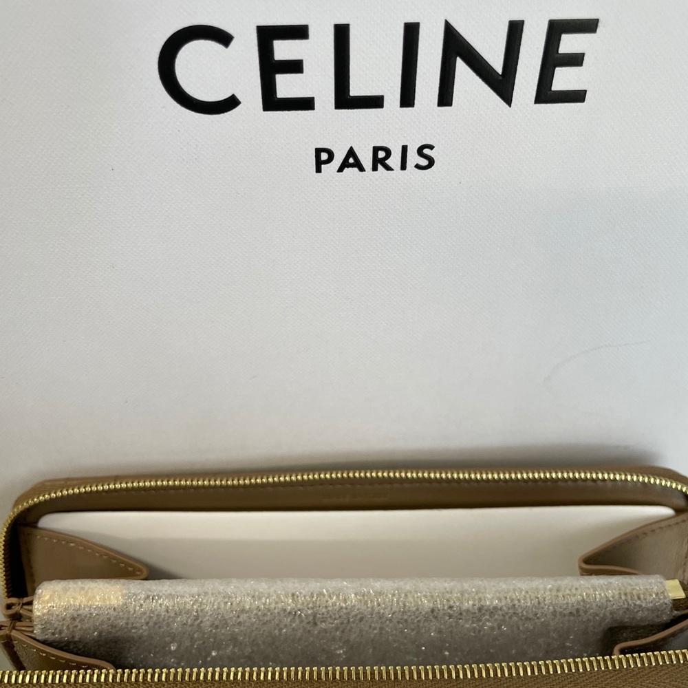 Celine women’s zippered wallet - Picture 8 of 15